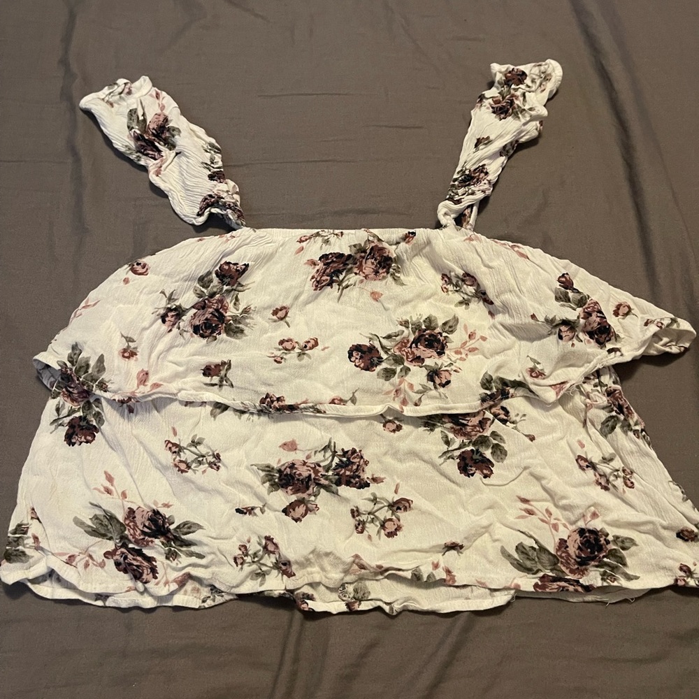 Floral woman’s crop top